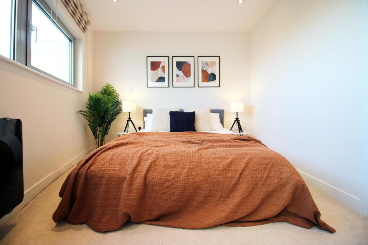 The Skyline - Luxury City Centre Flat With Designated Parking カーディフ エクステリア 写真