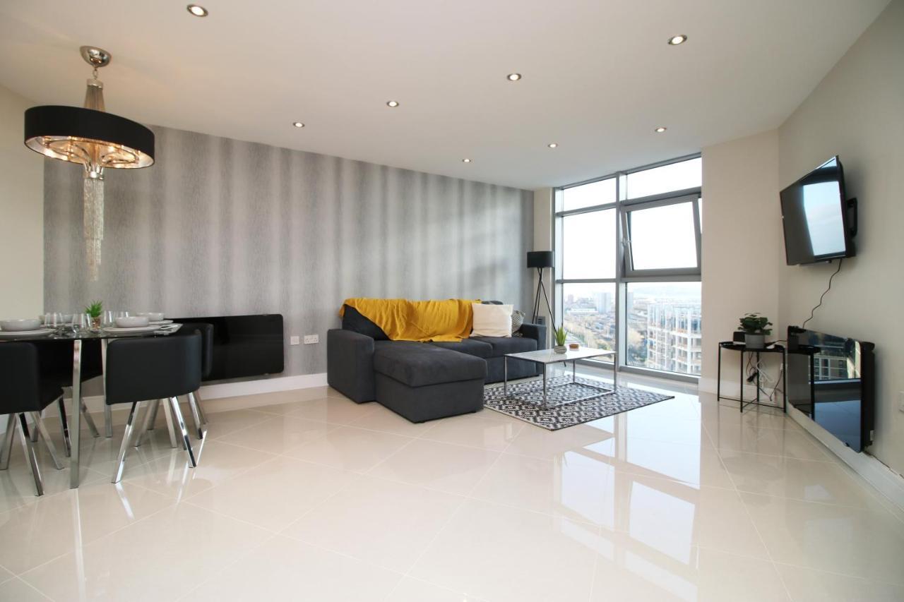 The Skyline - Luxury City Centre Flat With Designated Parking カーディフ エクステリア 写真