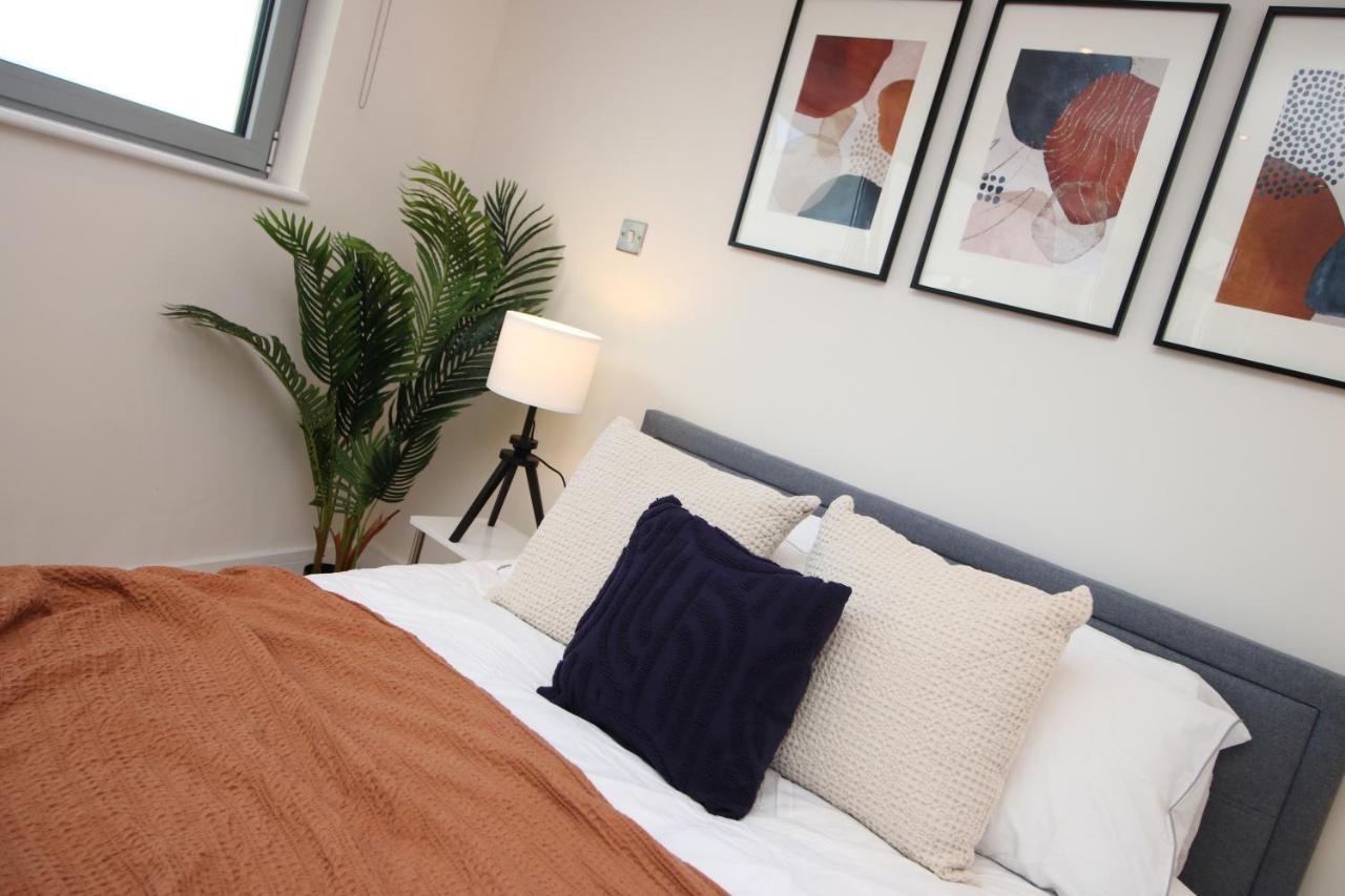 The Skyline - Luxury City Centre Flat With Designated Parking カーディフ エクステリア 写真