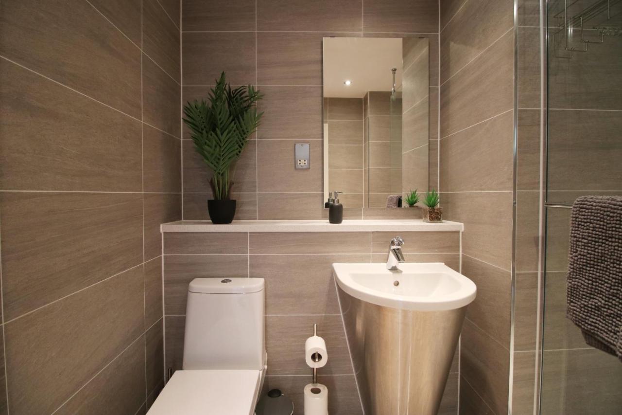 The Skyline - Luxury City Centre Flat With Designated Parking カーディフ エクステリア 写真
