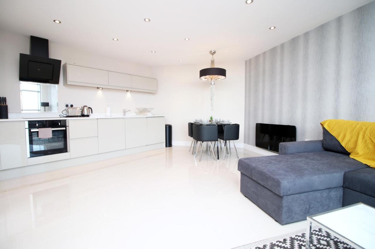 The Skyline - Luxury City Centre Flat With Designated Parking カーディフ エクステリア 写真