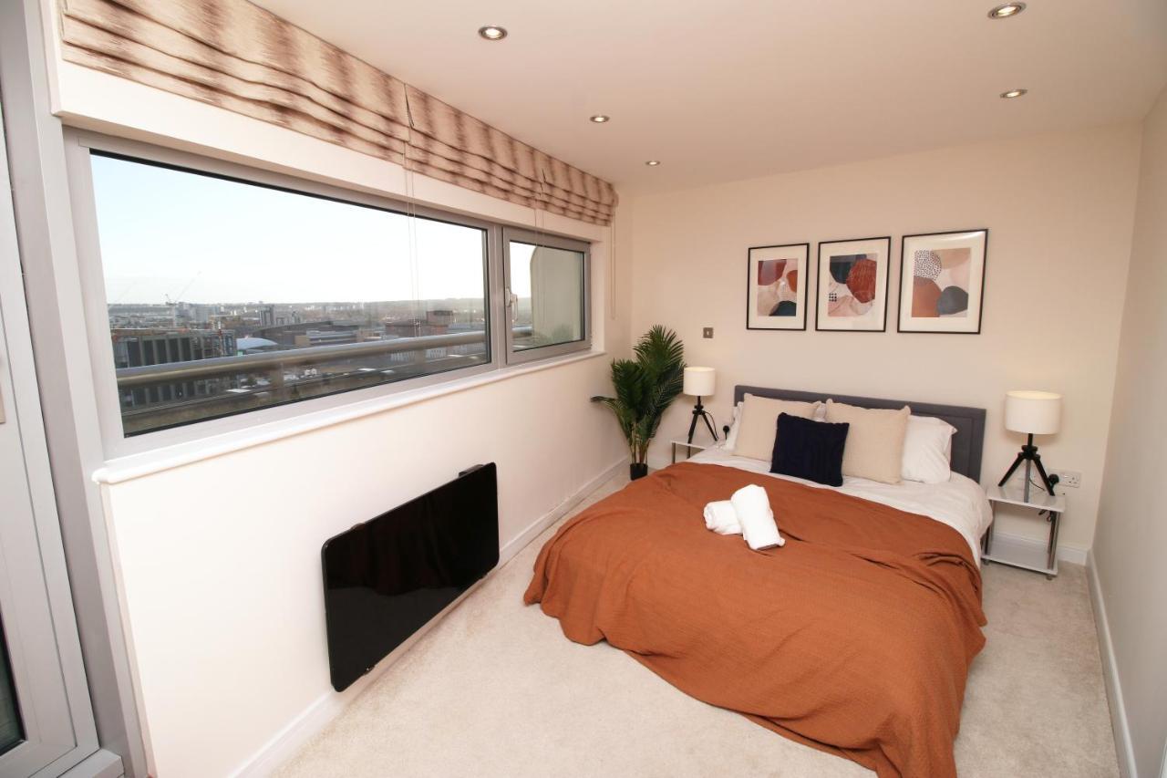 The Skyline - Luxury City Centre Flat With Designated Parking カーディフ エクステリア 写真