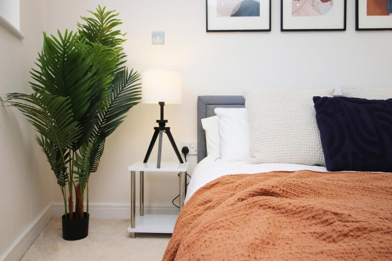 The Skyline - Luxury City Centre Flat With Designated Parking カーディフ エクステリア 写真