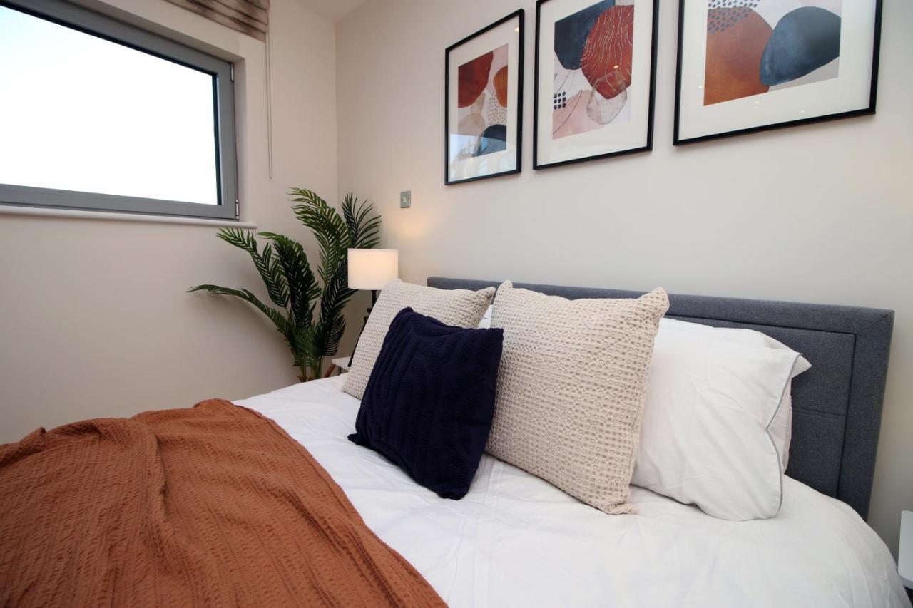 The Skyline - Luxury City Centre Flat With Designated Parking カーディフ エクステリア 写真